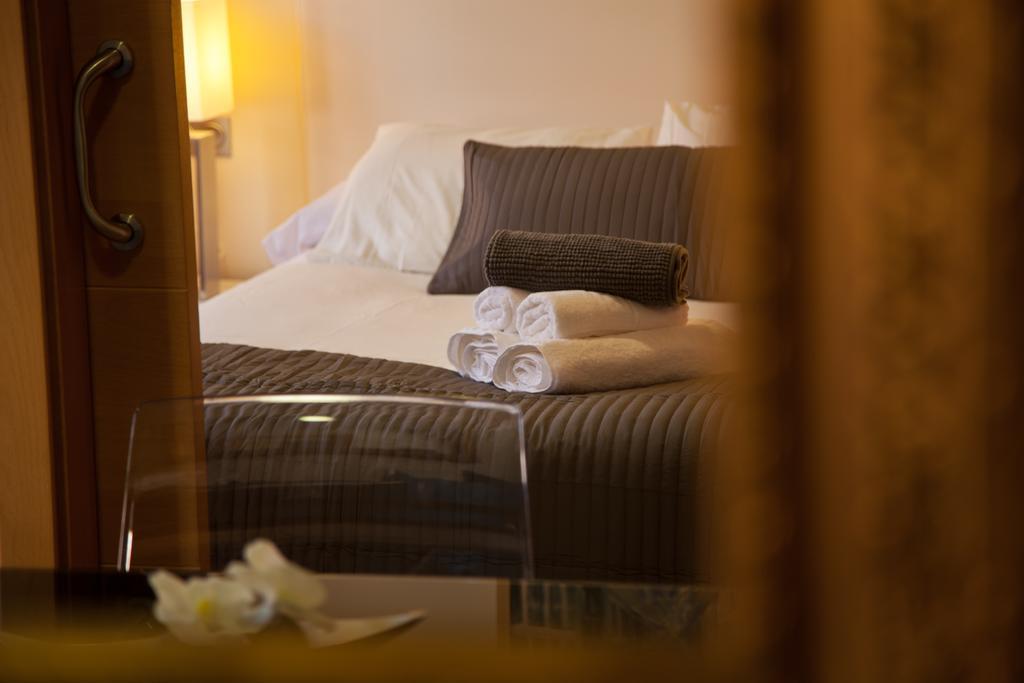 Apartamentos Elvira 21 Granada Værelse billede