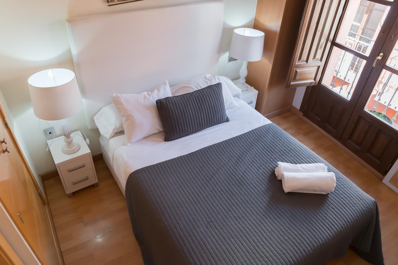 Apartamentos Elvira 21 Granada Eksteriør billede